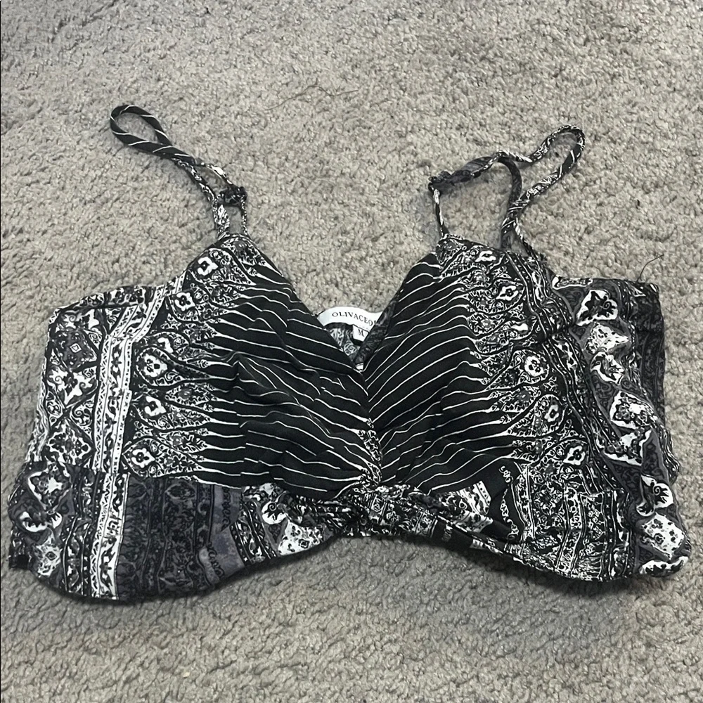 Olivaceous Black and White Crop Top - Picture 1 of 3